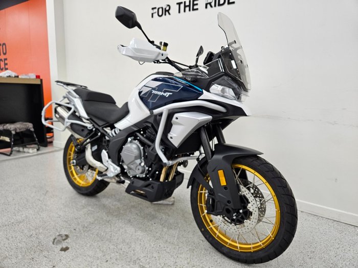 2025 CFMOTO MT White