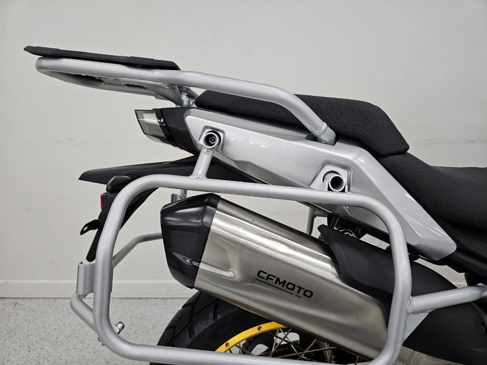 2025 CFMOTO MT White