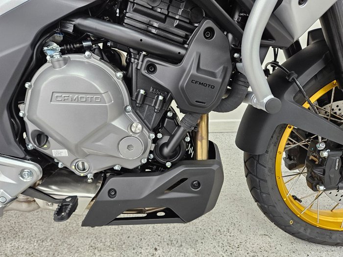 2025 CFMOTO MT White