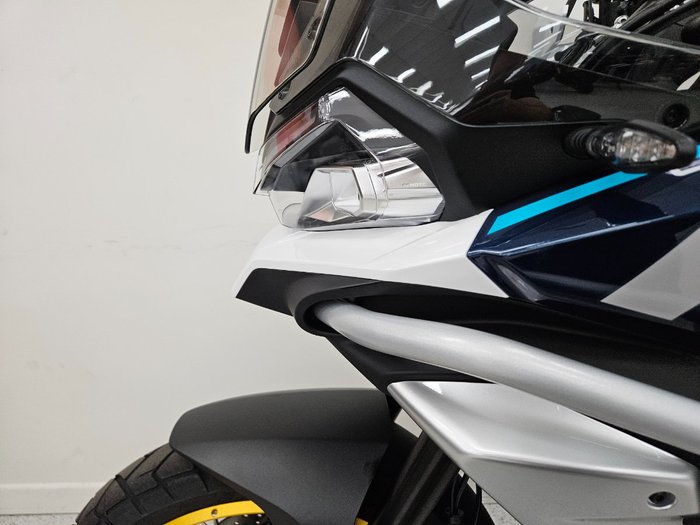 2025 CFMOTO MT White