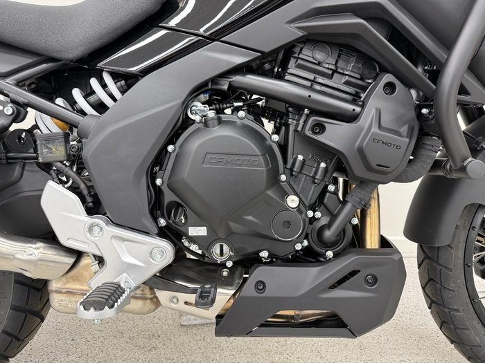 2025 CFMOTO MT Black