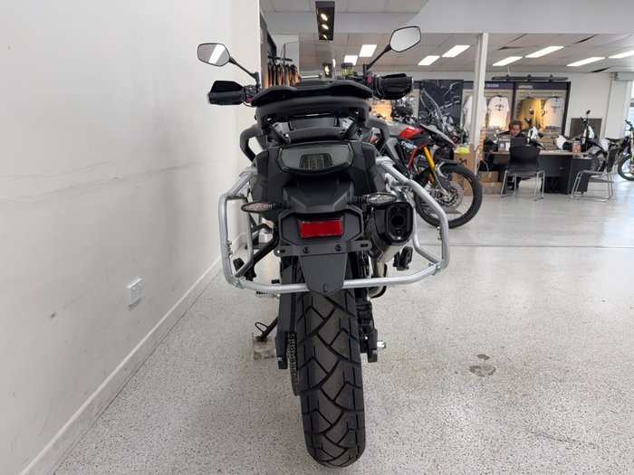 2025 CFMOTO MT Black