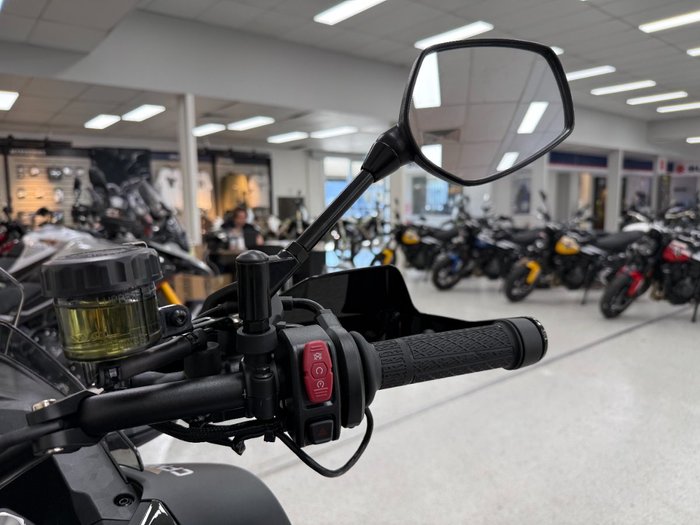 2025 CFMOTO MT Black