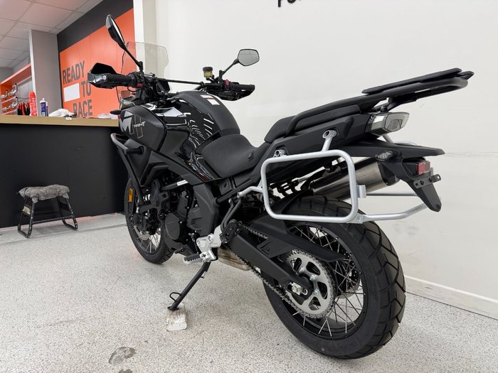 2025 CFMOTO MT Black