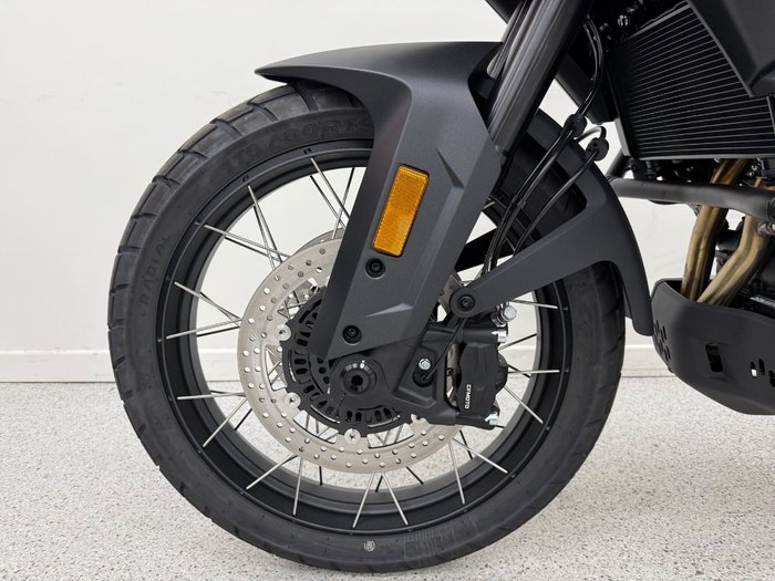 2025 CFMOTO MT Black