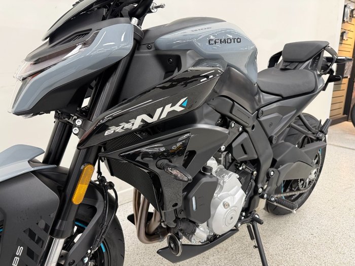 2025 CFMOTO 2025 CF Moto 675CC 675NK ABS Road TUNDRA GREY