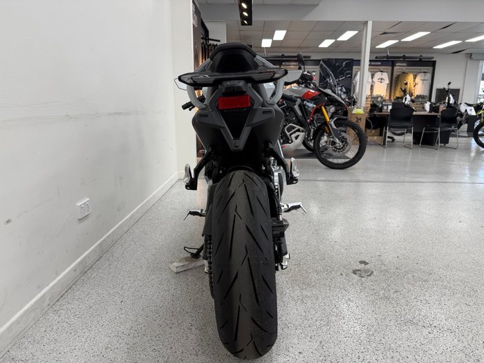 2025 CFMOTO 675 SR-R AEROLITE G