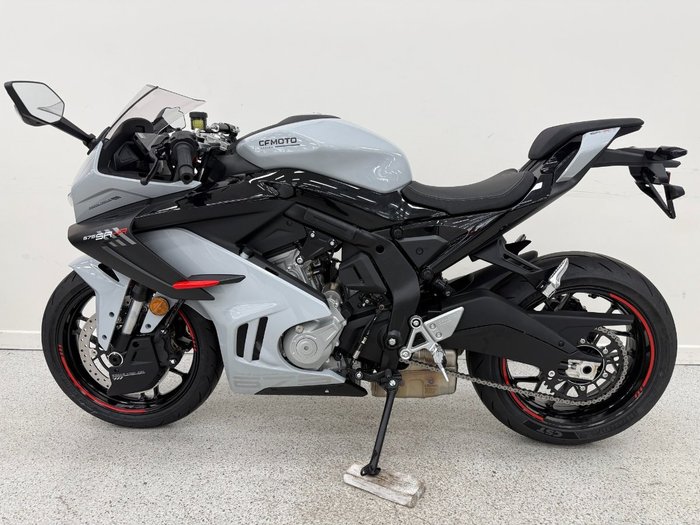 2025 CFMOTO 675 SR-R AEROLITE G