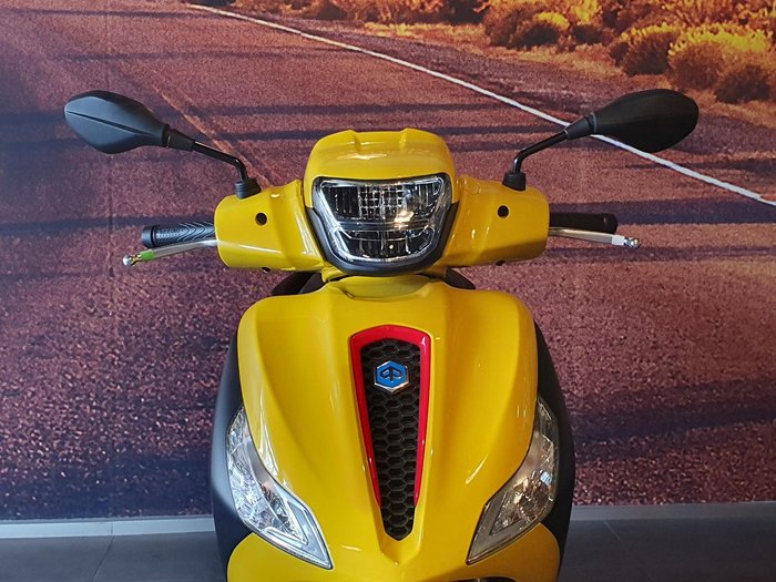 2023 Piaggio Medley 150 S Medley Yellow