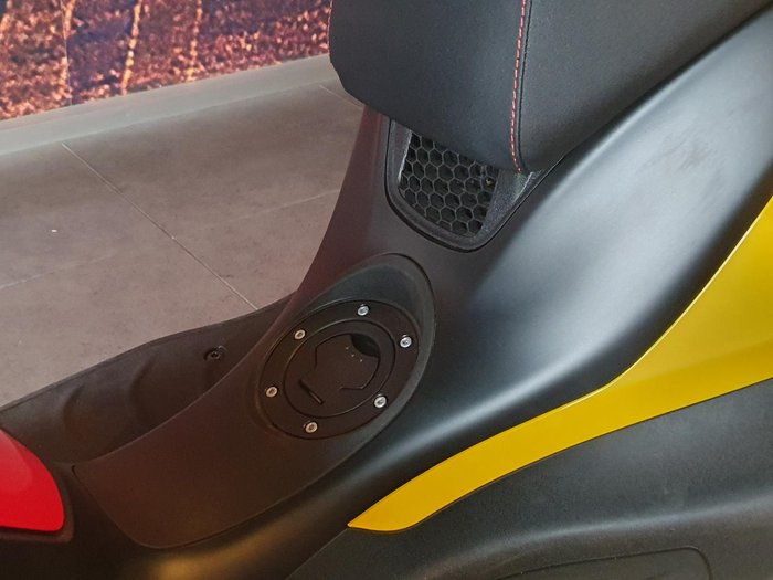 2023 Piaggio Medley 150 S Medley Yellow