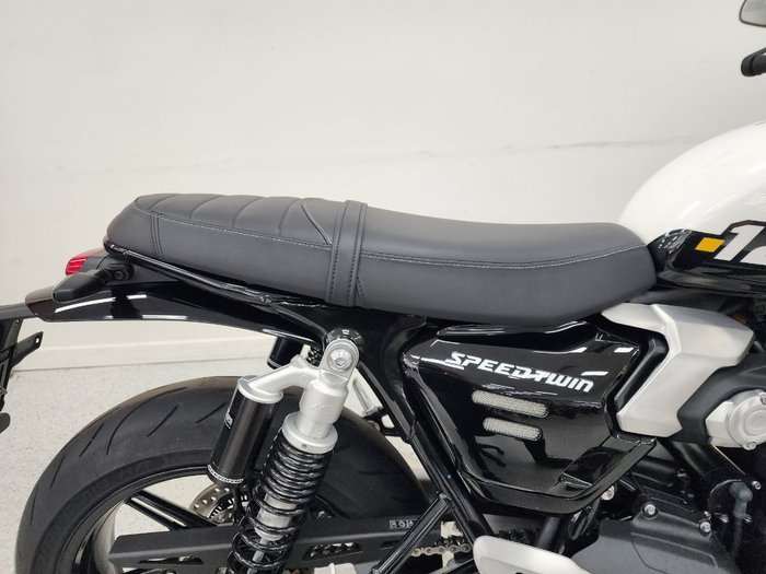 2025 Triumph 2025 TRIUMPH 1200CC SPEED TWIN 1200