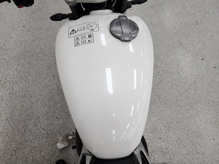 2025 Triumph 2025 TRIUMPH 1200CC SPEED TWIN 1200