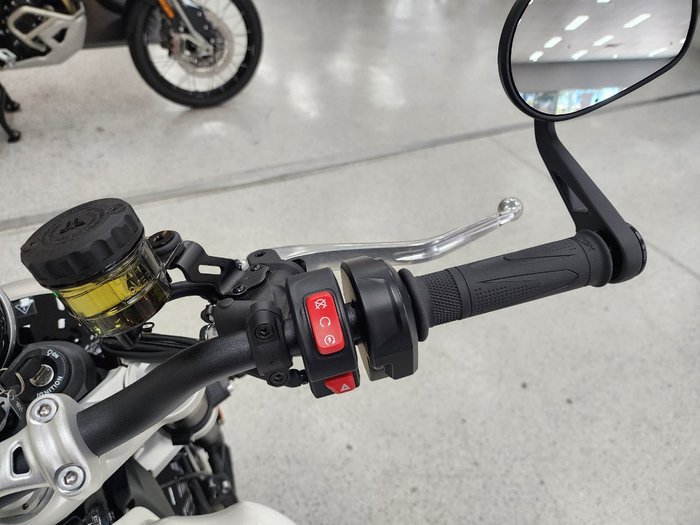 2025 Triumph 2025 TRIUMPH 1200CC SPEED TWIN 1200