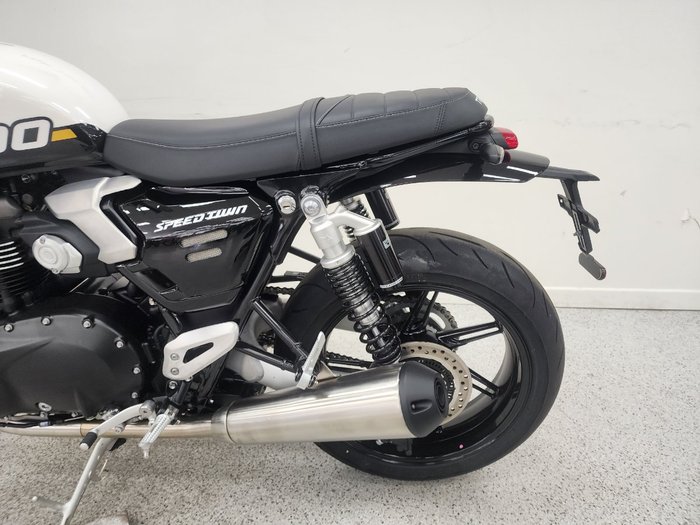 2025 Triumph 2025 TRIUMPH 1200CC SPEED TWIN 1200