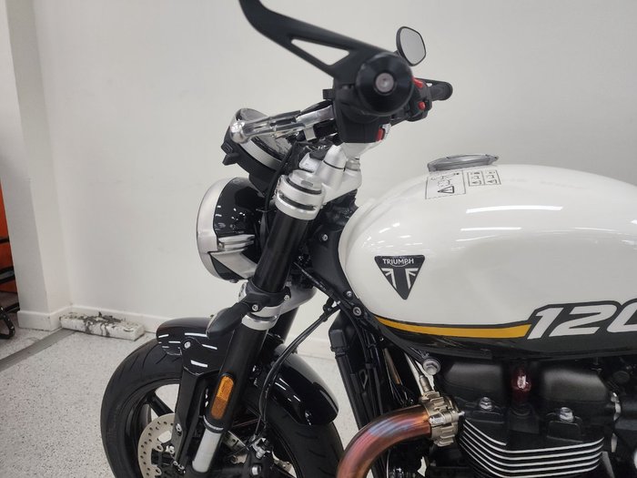 2025 Triumph 2025 TRIUMPH 1200CC SPEED TWIN 1200