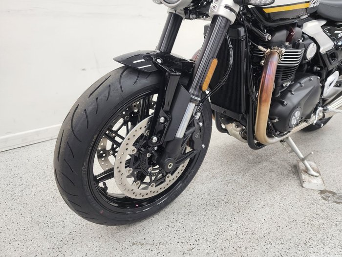 2025 Triumph 2025 TRIUMPH 1200CC SPEED TWIN 1200