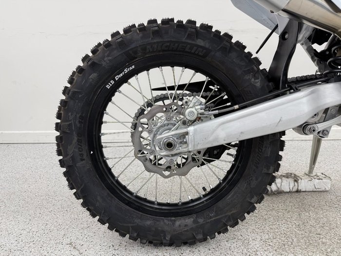 2026 Triumph 2026 Triumph 450CC TF 450-E Motocross BLACK/WHITE