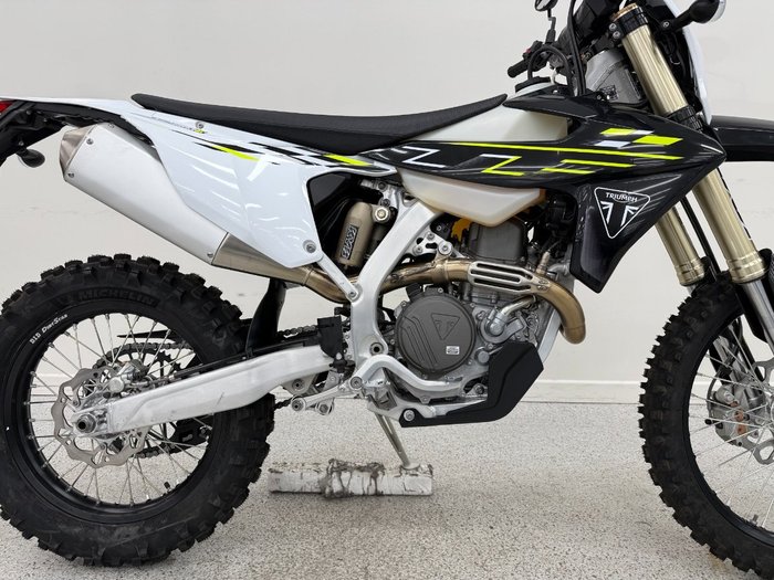 2026 Triumph 2026 Triumph 450CC TF 450-E Motocross BLACK/WHITE