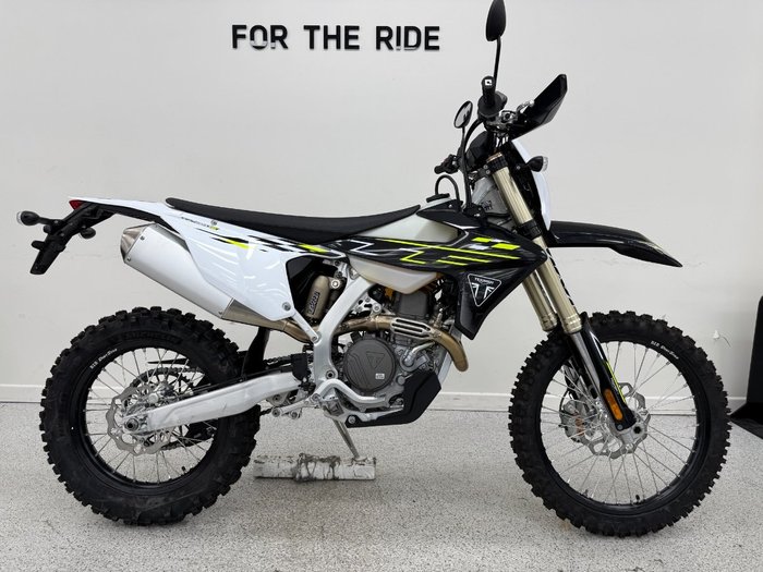 2026 Triumph 2026 Triumph 450CC TF 450-E Motocross BLACK/WHITE