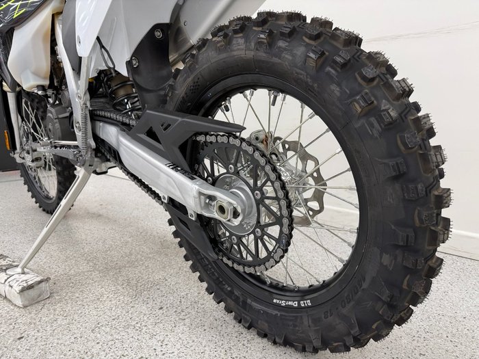 2026 Triumph 2026 Triumph 450CC TF 450-E Motocross BLACK/WHITE