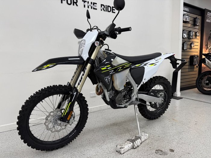 2026 Triumph 2026 Triumph 450CC TF 450-E Motocross BLACK/WHITE