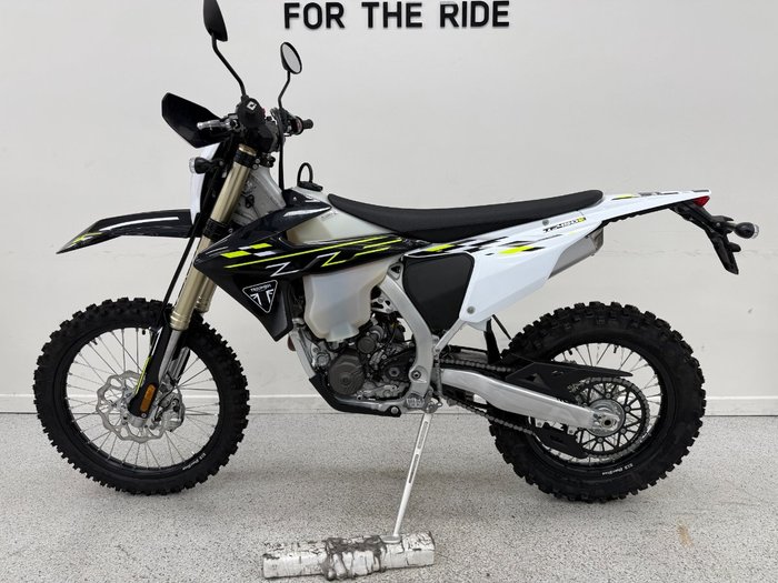 2026 Triumph 2026 Triumph 450CC TF 450-E Motocross BLACK/WHITE