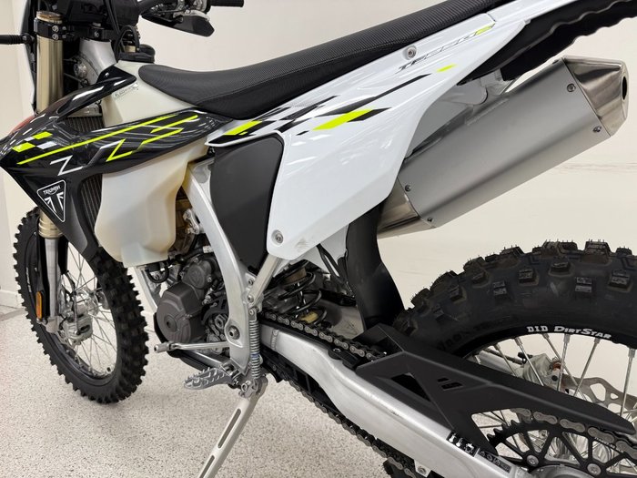 2026 Triumph 2026 Triumph 250CC TF 250-E Motocross BLACK/WHIT