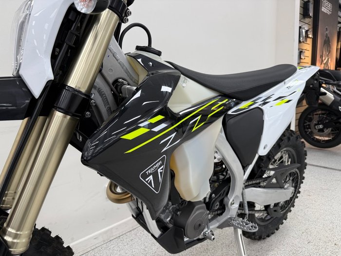 2026 Triumph 2026 Triumph 250CC TF 250-E Motocross BLACK/WHIT