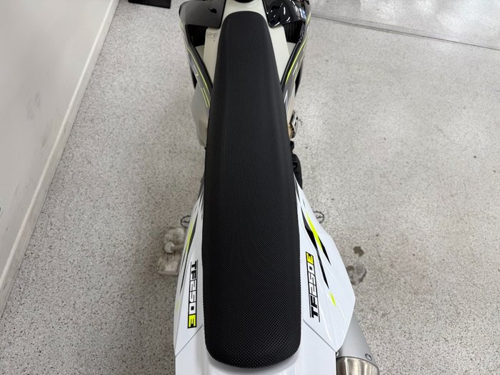 2026 Triumph 2026 Triumph 250CC TF 250-E Motocross BLACK/WHIT