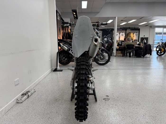 2024 Triumph TF 250-X BLACK/WHIT