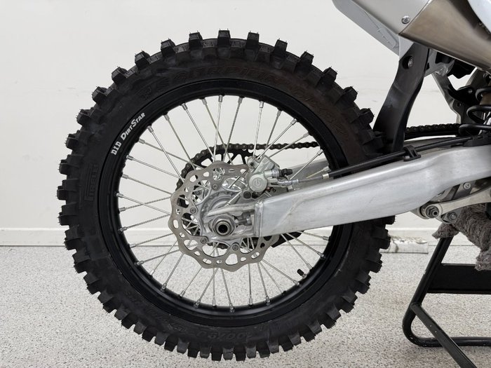 2024 Triumph TF 250-X BLACK/WHIT
