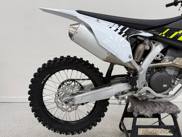 2024 Triumph TF 250-X BLACK/WHIT