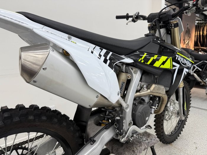 2024 Triumph TF 250-X BLACK/WHIT