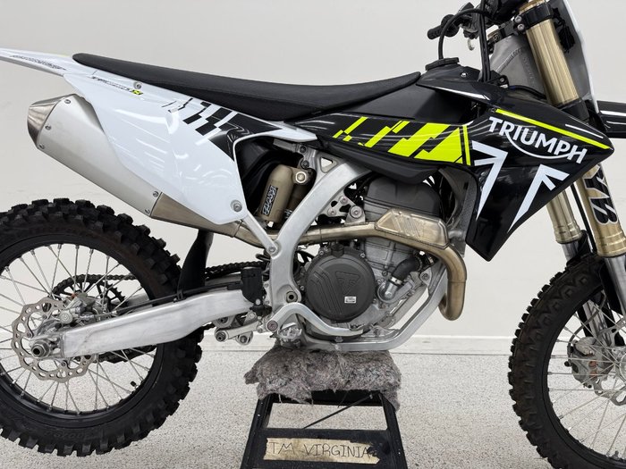 2024 Triumph TF 250-X BLACK/WHIT