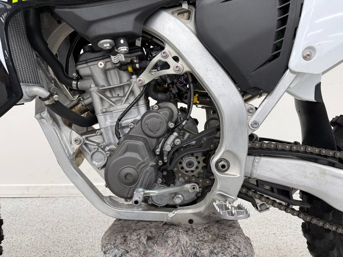 2024 Triumph TF 250-X BLACK/WHIT