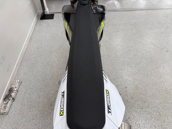 2024 Triumph TF 250-X BLACK/WHIT