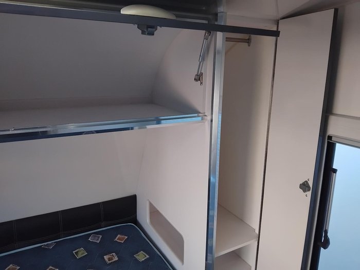 2018 Crusader Excallibur Prince With Centre Ensuite And Rear Club Lounge