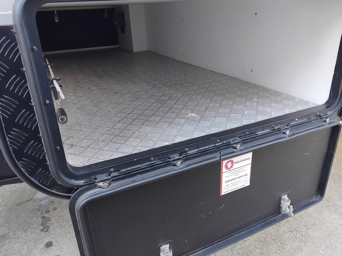 2018 Crusader Excallibur Prince With Centre Ensuite And Rear Club Lounge