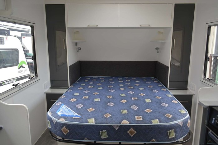 2018 New Age Caravans Manta Ray 19FT