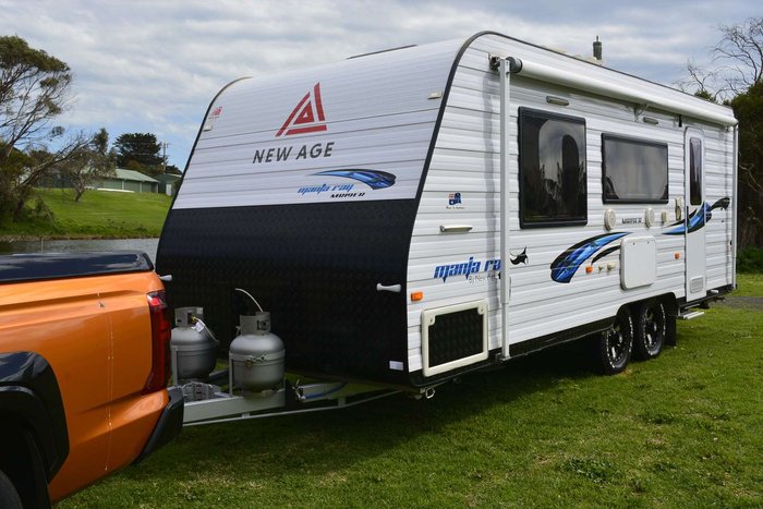 2018 New Age Caravans Manta Ray 19FT