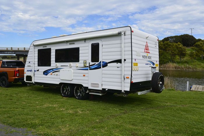 2018 New Age Caravans Manta Ray 19FT