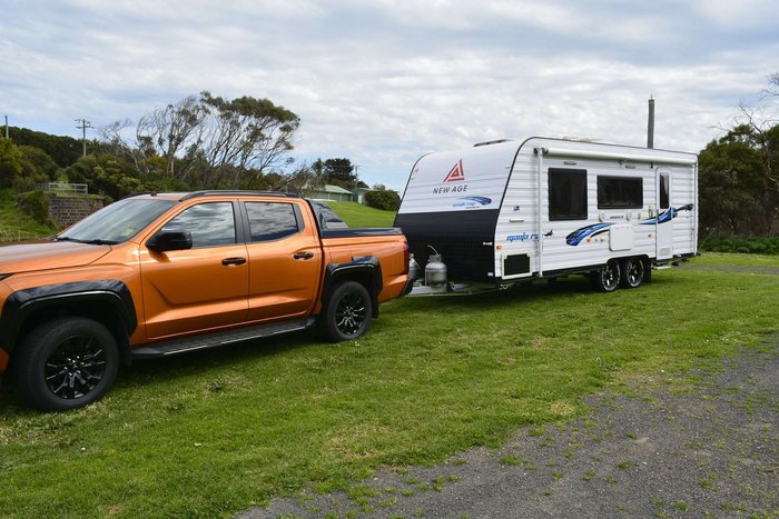 2018 New Age Caravans Manta Ray 19FT