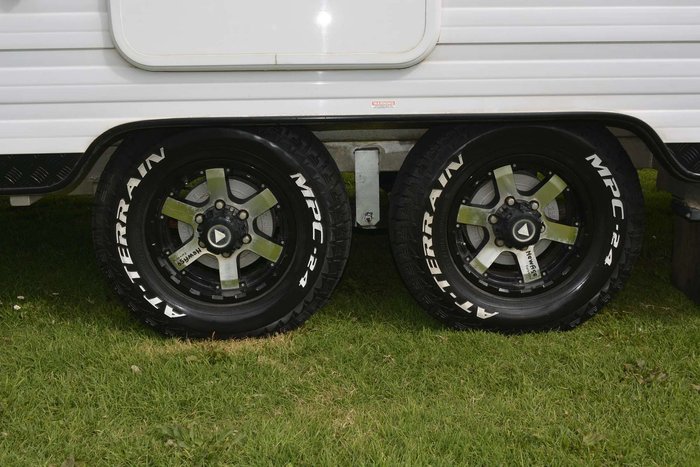 2018 New Age Caravans Manta Ray 19FT