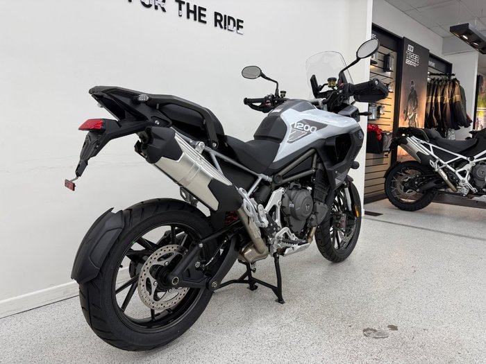 2026 Triumph TIGER 1200 GT PRO SNOWDONIA WHITE