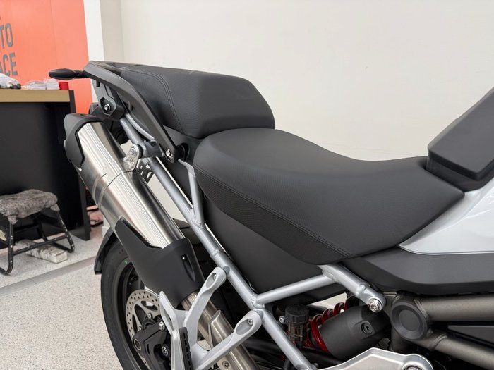 2026 Triumph TIGER 1200 GT PRO SNOWDONIA WHITE