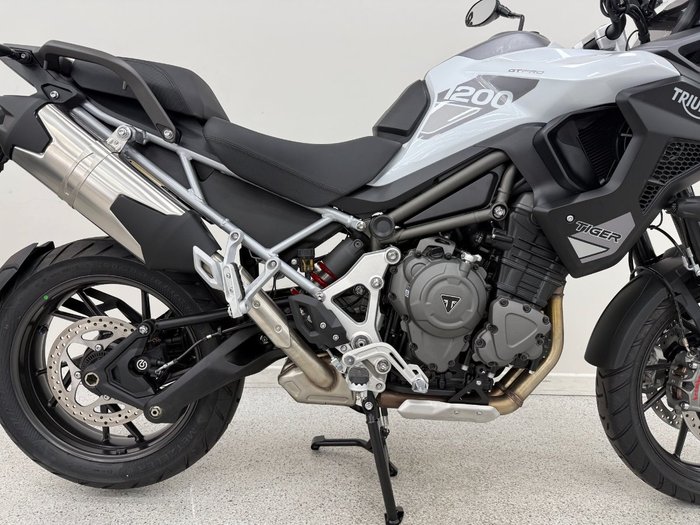 2026 Triumph TIGER 1200 GT PRO SNOWDONIA WHITE