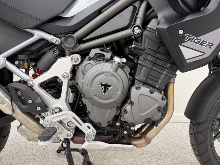 2026 Triumph TIGER 1200 GT PRO SNOWDONIA WHITE