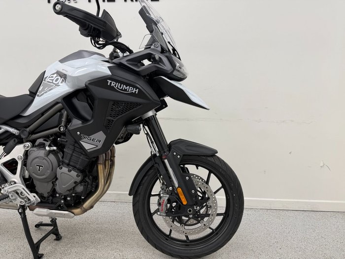 2026 Triumph TIGER 1200 GT PRO SNOWDONIA WHITE