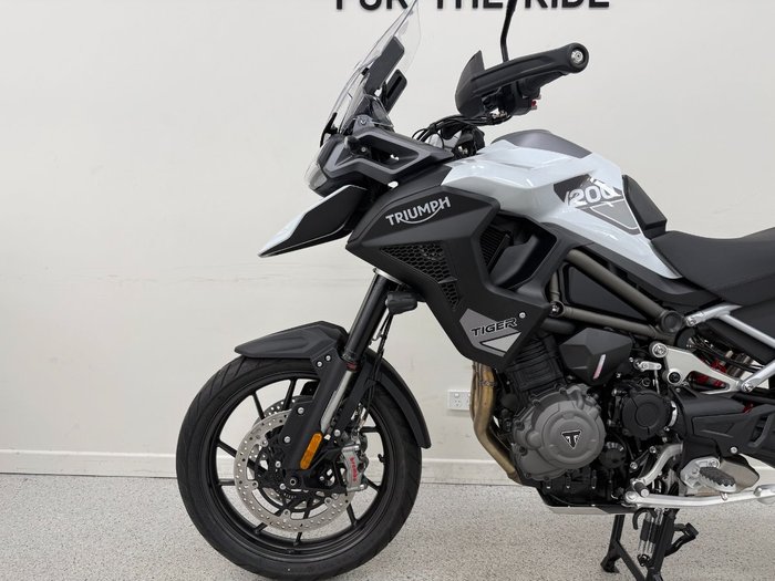 2026 Triumph TIGER 1200 GT PRO SNOWDONIA WHITE