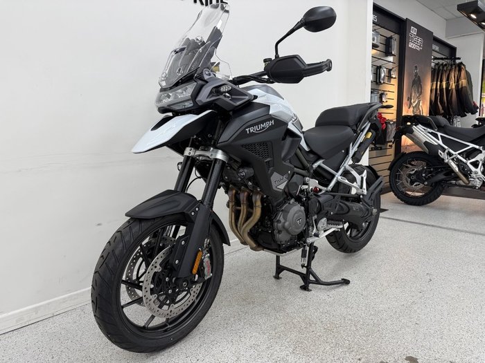 2026 Triumph TIGER 1200 GT PRO SNOWDONIA WHITE